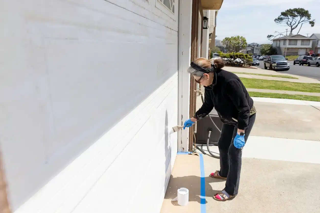 garage door painting