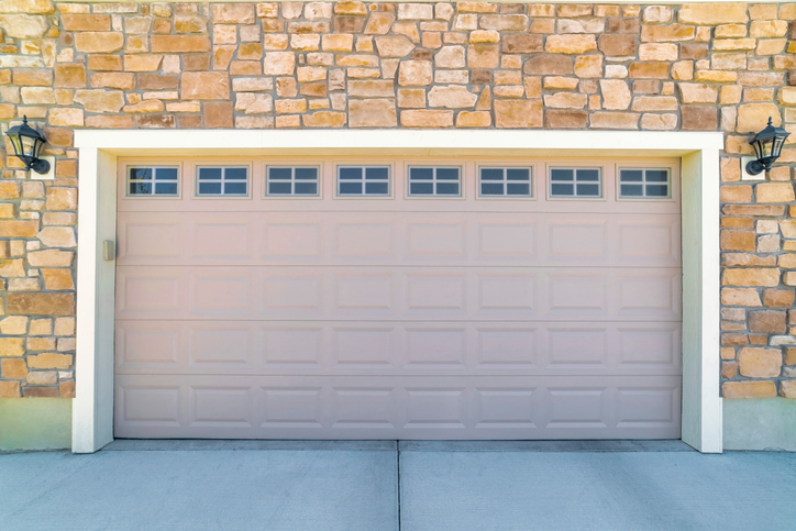 Commercial Garage Door Maintenance: What Happens During an Inspection