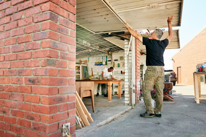 commercial garage door repair company